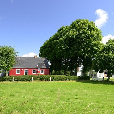 Fewo1846 - Rotes Haus - Idyllisch Gelegenes Haus Mit 2 Schlafzimmern Und Grossem Grundstueck Husby  Luaran gambar