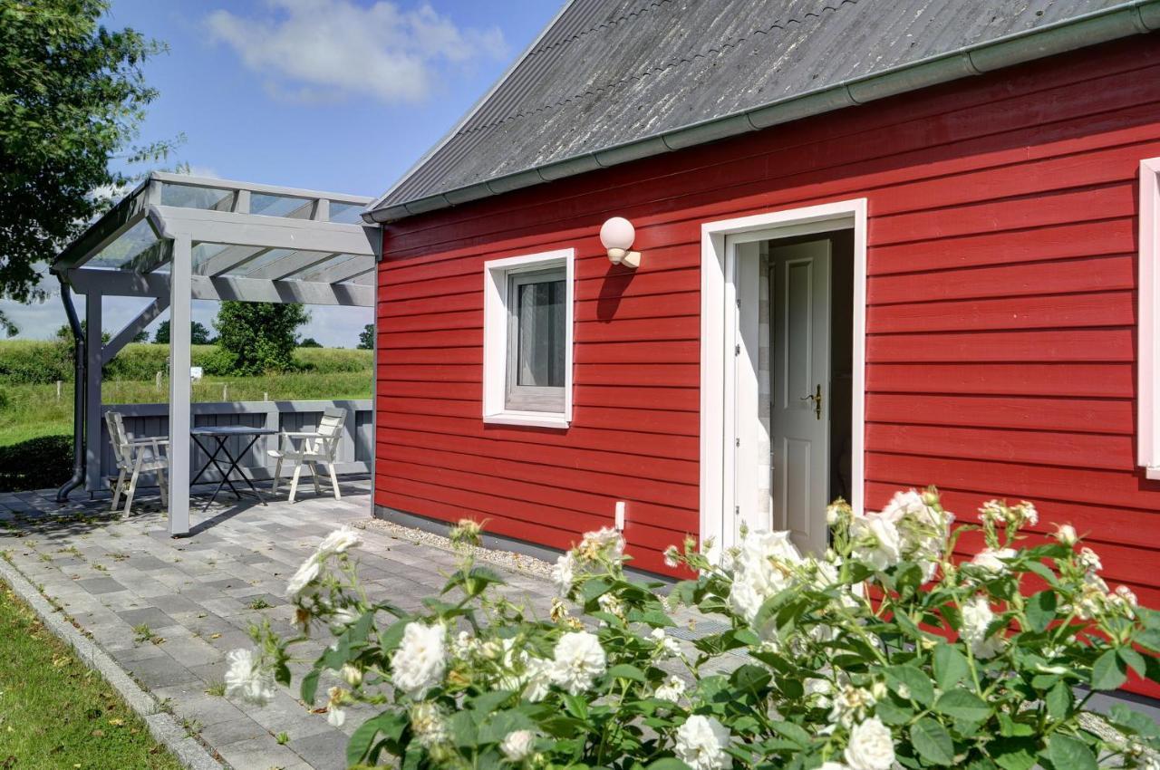 Fewo1846 - Rotes Haus - Idyllisch Gelegenes Haus Mit 2 Schlafzimmern Und Grossem Grundstueck Husby  Luaran gambar